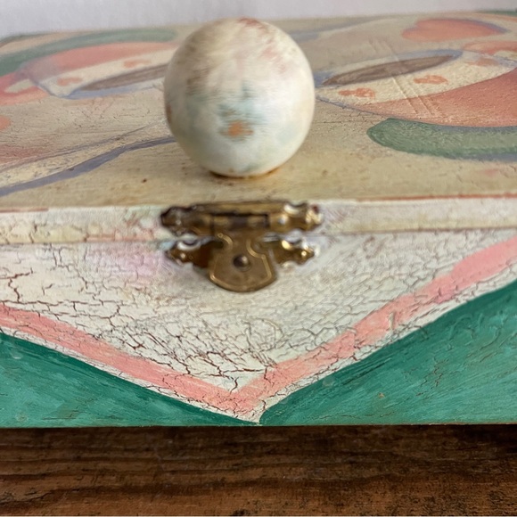 Tramp Art Wood Cigar Box Storage Hand Painted - Picture 3 of 12